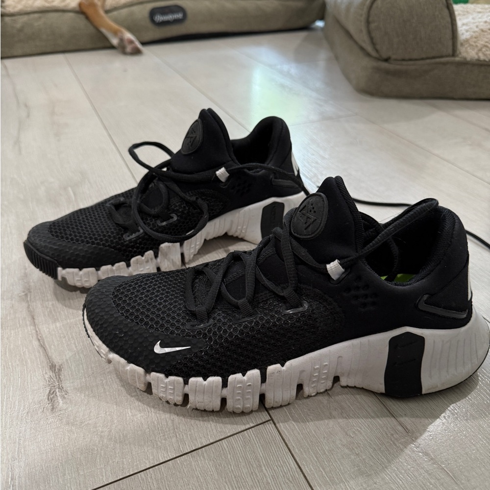 Nike Black Athletic Shoes